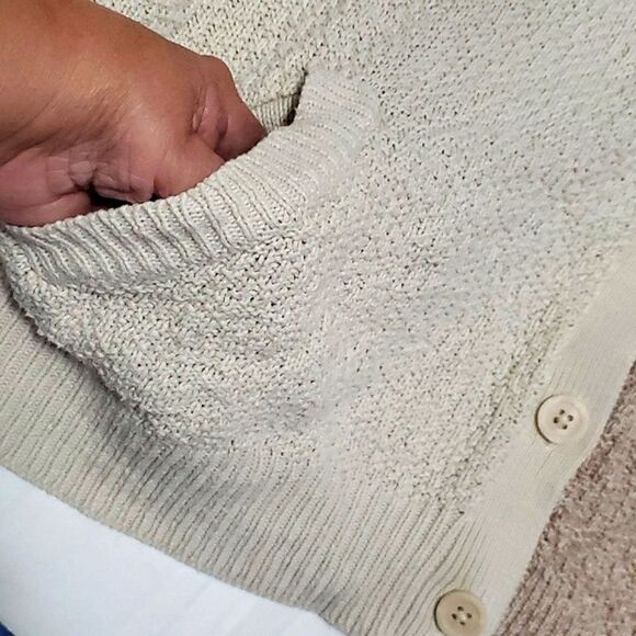 UO Sparkle & Fade Cream Two Tone Oversized Textured Buttoned Down Cardigan - Picture 9 of 11